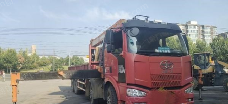 二手汽车吊/随车吊出售