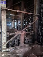 出售＿液压机，四砂架双面宽带砂光机出售