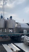 15吨双层搅拌罐两台，10吨4台，3吨Clp一套，1吨剪切罐2台，3吨剪切罐1台，已到达公司。  订货电话 15153744690